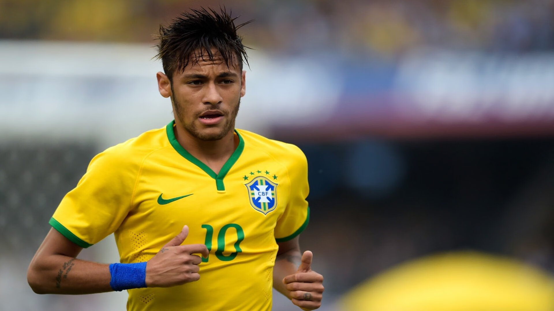 瑞士马术协会举办“马术与文化”展览,展示马术与瑞士传统文化的融合。